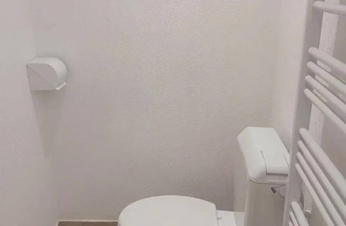 Saint-Honore-les-Bains House | ZEcamping 3 étoiles parc aquatique toboggans locatif TV 33m2 4 pers