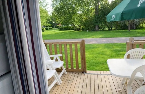 Saint-Honore-les-Bains House | ZEcamping 3 étoiles espace aquatique toboggans mobil-home TV 35m2 7 pers