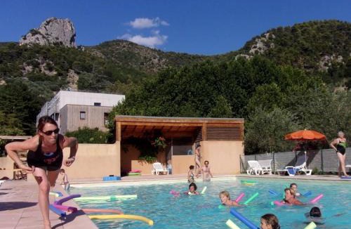 Buis-les-Baronnies Other | ZEcamping 3 étoiles familial animaux acceptés bar piscine et soirées animées