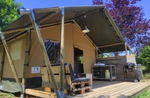Chatel-Montagne House | ZEcamping 3 étoiles piscine couverte dog friendly tente BBQ 25m2