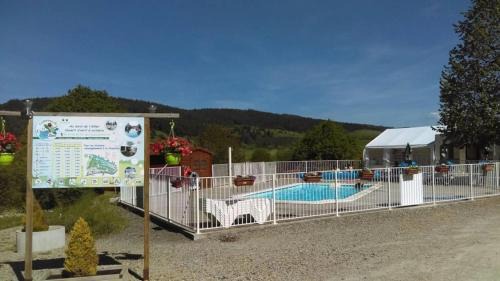 Langogne Other | ZEcamping 3 étoiles dog friendly piscine chauffée en bordure de l'Allier