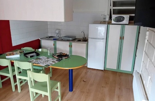 Vorey House | ZEcamping 3 étoiles locatif TV 50m2 6 pers