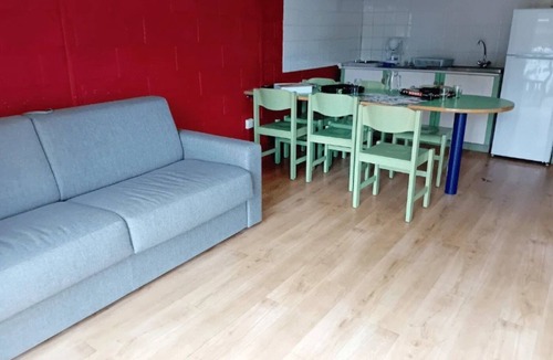 Vorey House | ZEcamping 3 étoiles locatif TV 50m2 6 pers