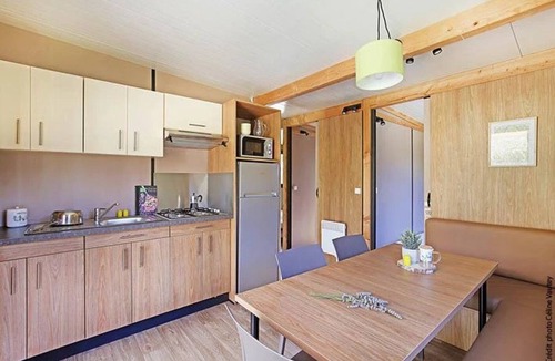 Darbres Ski Chalet | ZEcamping 3 étoiles pataugeoire chalet LV BBQ clim 35m2
