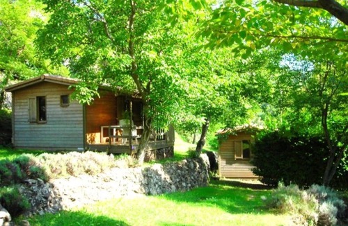 Darbres Ski Chalet | ZEcamping 3 étoiles pataugeoire chalet LV BBQ clim 35m2