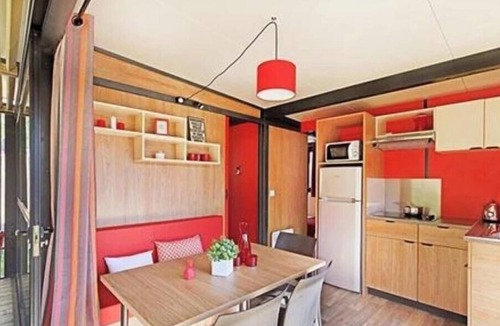 Darbres Ski Chalet | ZEcamping 3 étoiles pataugeoire club enfant chalet clim 5 pers