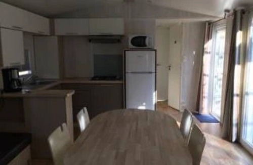Bollene House | ZEcamping 3 étoiles piscine chauffée locatif TV clim 35m2