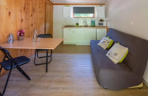 Levier Ski Chalet | ZEcamping 3 étoiles piscine chauffée pet friendly hammam locatif TV