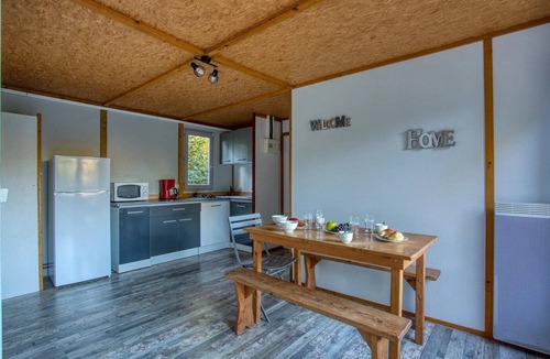 Saint-Cirq Ski Chalet | ZEcamping 3* animé piscine chauffée animaux acceptés chalet 36m2