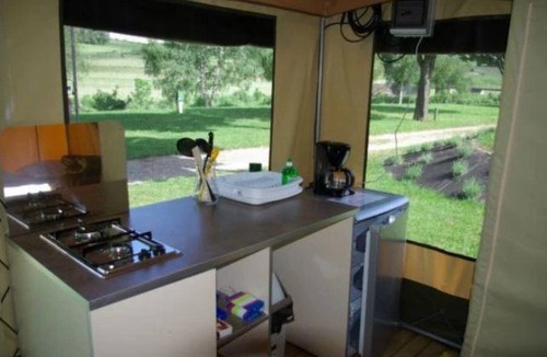 Langogne House | ZEcamping 3* piscine chauffée locatif BBQ 4 pers