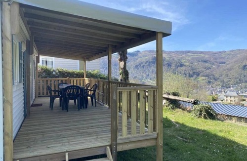 Vic-sur-Cere House | ZEcamping 4 étoiles animaux acceptés tennis piscine couverte