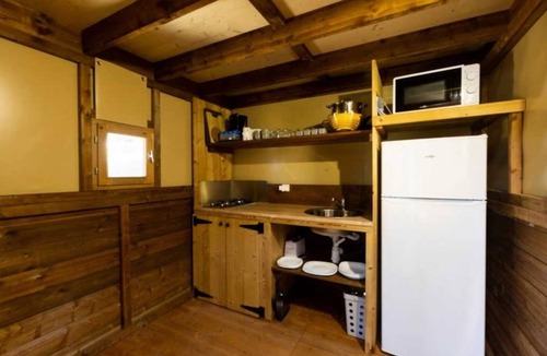 Rosans Cabin | ZEcamping 4 étoiles familial piscine chauffée locatif LV 44m2