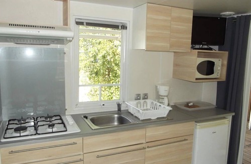 Le Grand Serre House | ZEcamping 4* dog friendly avec club enfant piscine chauffée et tennis