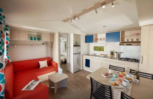 Le Grand Serre House | ZEcamping 4* piscine chauffée club enfant mobil-home TV BBQ clim 35m2