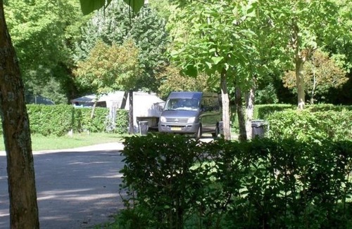 Lons-le-Saunier House | ZEcamping 4* piscine animaux acceptés animations locatif TV BBQ 28m2