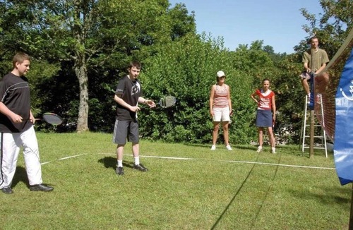 Lons-le-Saunier House | ZEcamping 4* piscine animaux acceptés animations locatif TV BBQ 28m2