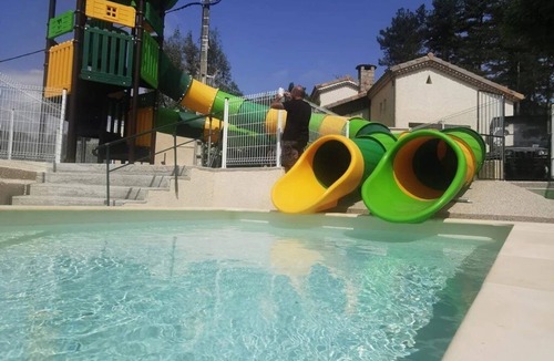 Ucel House | ZEcamping 4* piscine chauffée toboggans animaux acceptés locatif 20m2