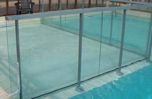 Saint-Boil House | ZEcamping 4* piscine couverte pataugeoire dog friendly tente 22m2