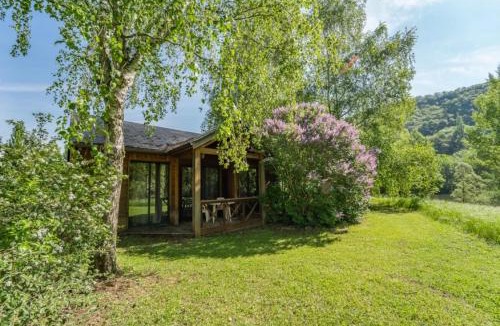 Saint-Germain-du-Teil Ski Chalet | ZEcamping dog friendly piscine chauffée et restaurant bord de rivière
