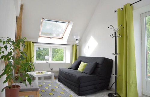 Couetron-Au-Perche Bed & Breakfast | ZenViewStudios