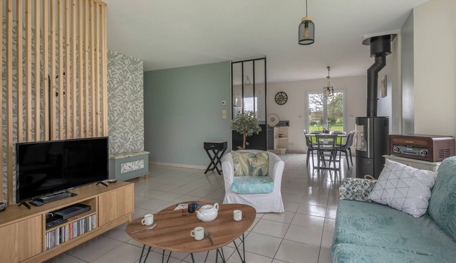 10 minutes from the sea, 5p holiday home, garden