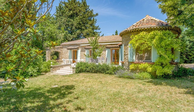 120 m² Villa in Drôme Provençale with Large Private Grounds