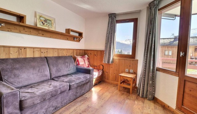150m from resort center, 1st floor, balcony, ski locker, 41m², La Tania