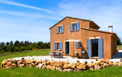 2 Bedroom Amazing Home In Saint-Trinit