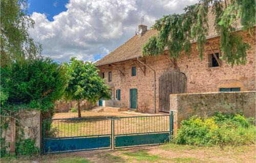 2 Bedroom Nice Home In Trambly