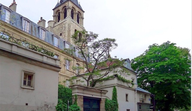 270 SQM-A SEAMLESS BLEND OF HISTORICAL CHARM & MODERN ELEGANCE – RUE DE L'ABBAYE