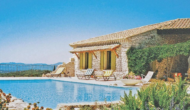 3 bedroom gorgeous home in Venasque