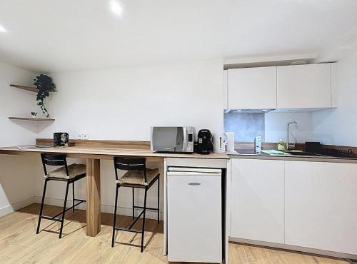 4 Studios modernes climatisés 8 personnes