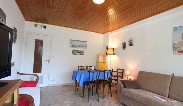 8th floor, balcony, parking, tv, 53m², Serre Chevalier