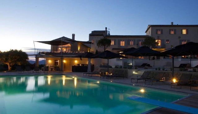 A HAVEN OF PARADISE PERCHED ON THE FAMOUS HILLS OF LUBERON