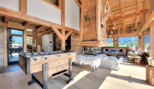 Absolutely stunning chalet sleeping up to 10 with indoor pool