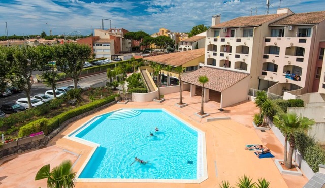 Agathea Studio Cabine 2 ad + 2 enf. in Agde