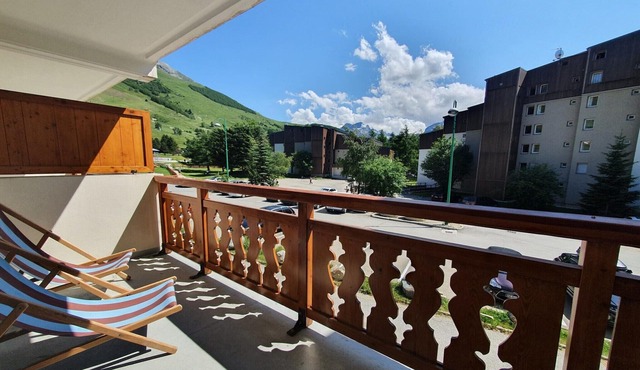 Alpine Apartment for 8 guests