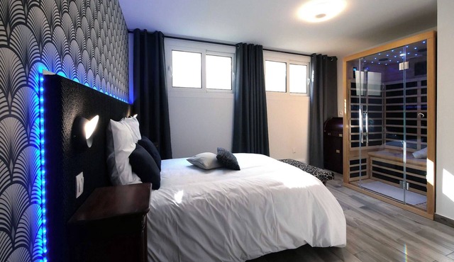 Amazing Duplex with Sauna 1BR/4P in the heart of Orly, close to Paris