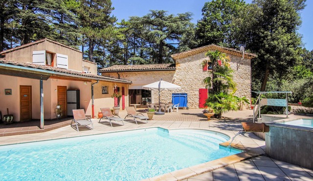 Amazing home in Saulce sur Rhône