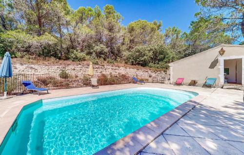 Amazing Home In Bollène