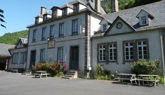 Apartment Saint-Vincent-de-Salers, 3 bedrooms, 6 persons