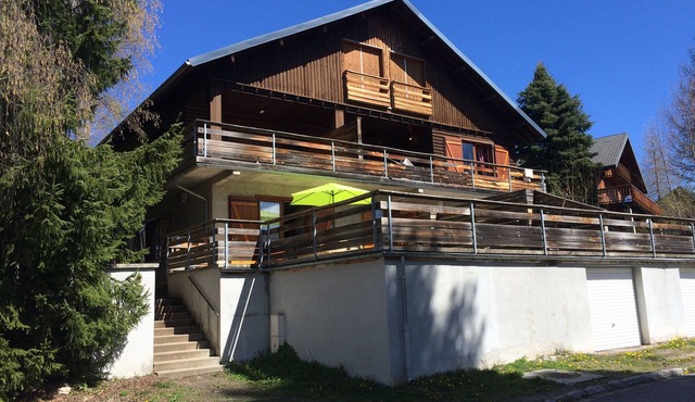 Apartment 55m2 in chalet at AX 3 domaines - 3mn from the slopes, Large terrace