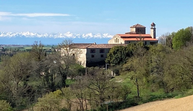 Apartment in renovated Chateau with private terrace.