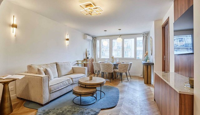 Apartment in the Center of Paris