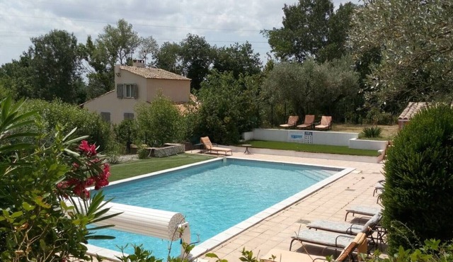 Apartment 'Nino - 2/4 People' with Shared Pool, Wi-Fi and Air Conditioning