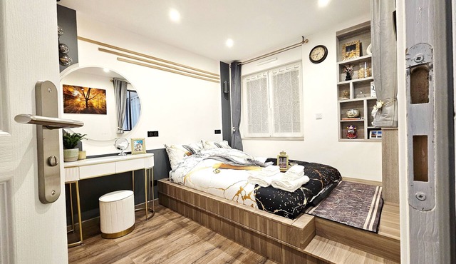 Apartment - Sleeps 4 - Balcony - Near Metro Stn