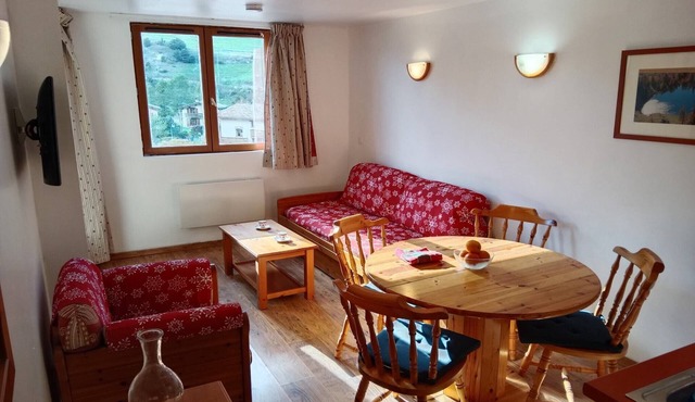Apartment with balcony for 6 people