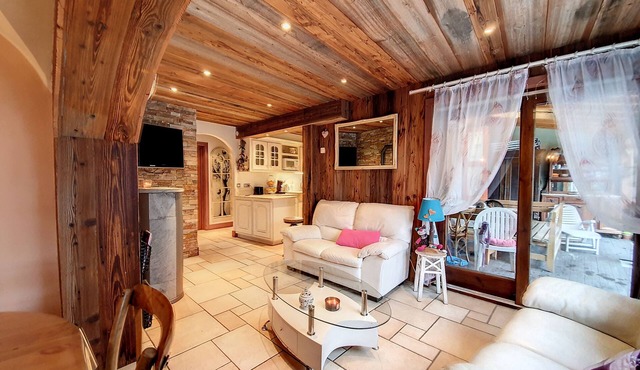 Apartment with terrace and private garden at the foot of the 3 Valleys