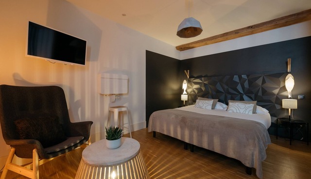 Appart Hotel Eugenie