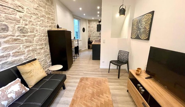 APPARTEMENT 1 CHAMBRE AVEC ENTREE INDIVIDUEL